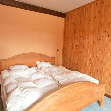 Spacious Holiday Home In Teuven With Garden Экстерьер фото