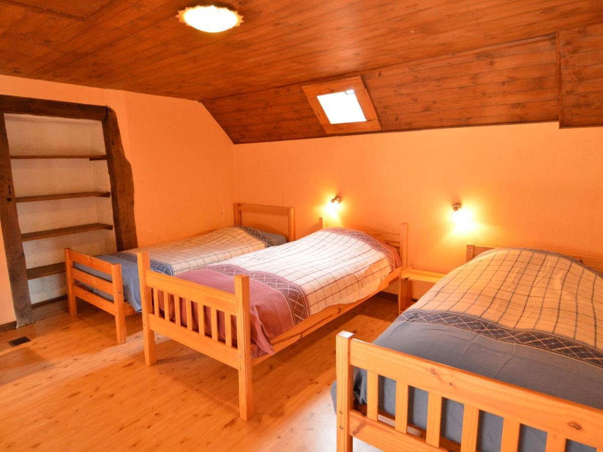 Spacious Holiday Home In Teuven With Garden Экстерьер фото