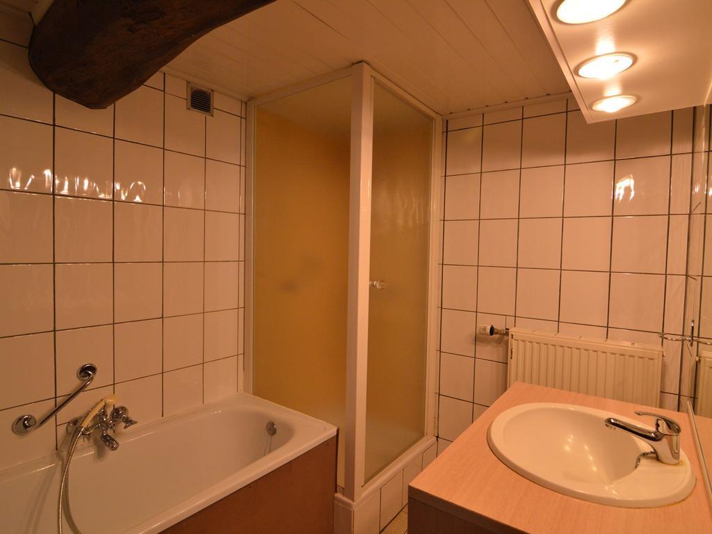 Spacious Holiday Home In Teuven With Garden Экстерьер фото